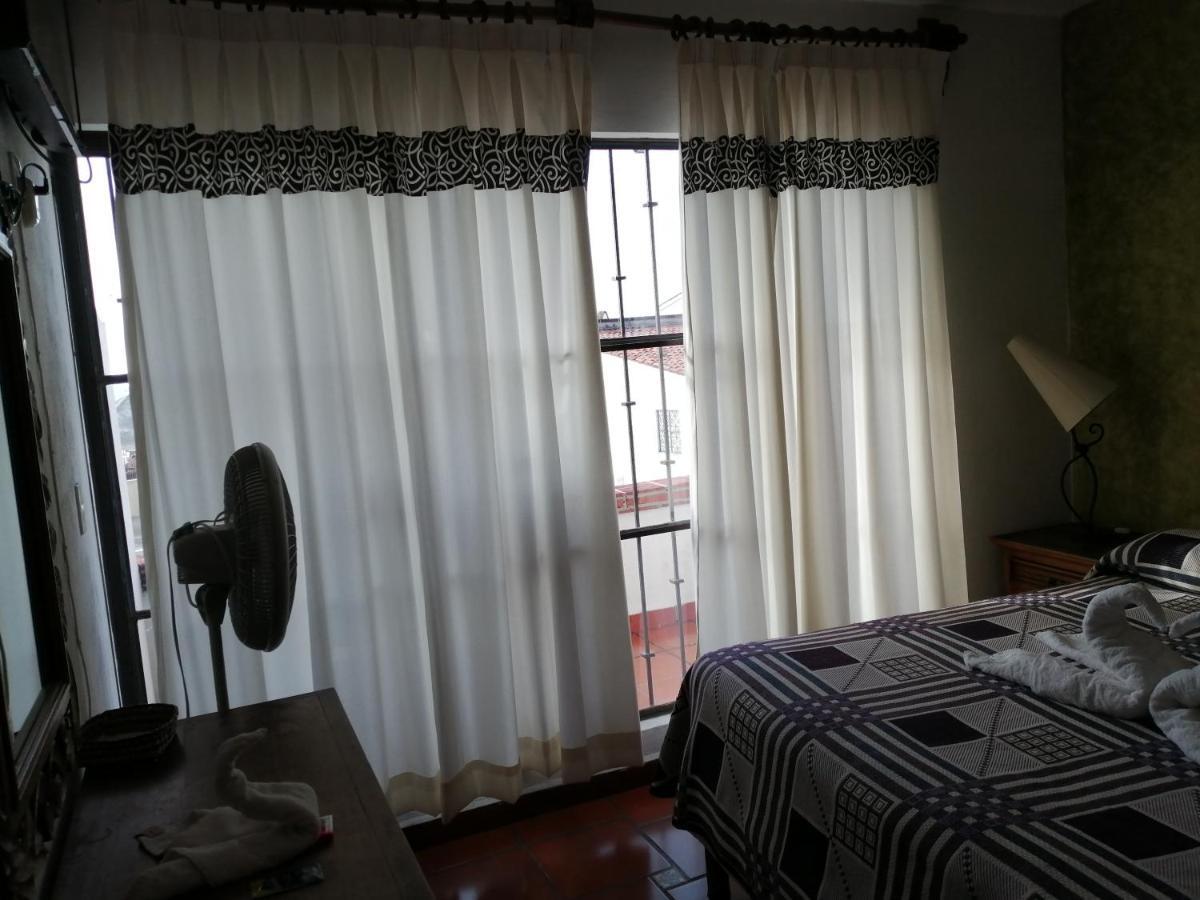 Hotel El Rey 塔斯科·德·阿拉尔孔 外观 照片